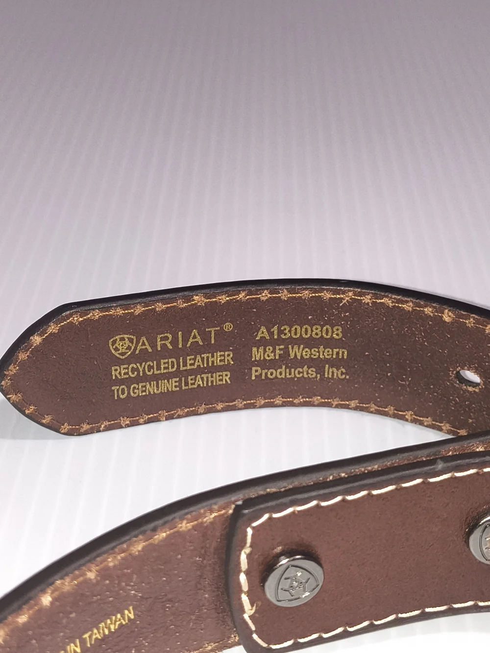 Ariat size 22